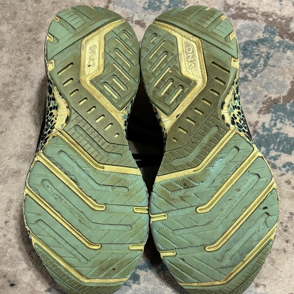 Brooks Launch Leopard Sneakers - Picture 2 of 4